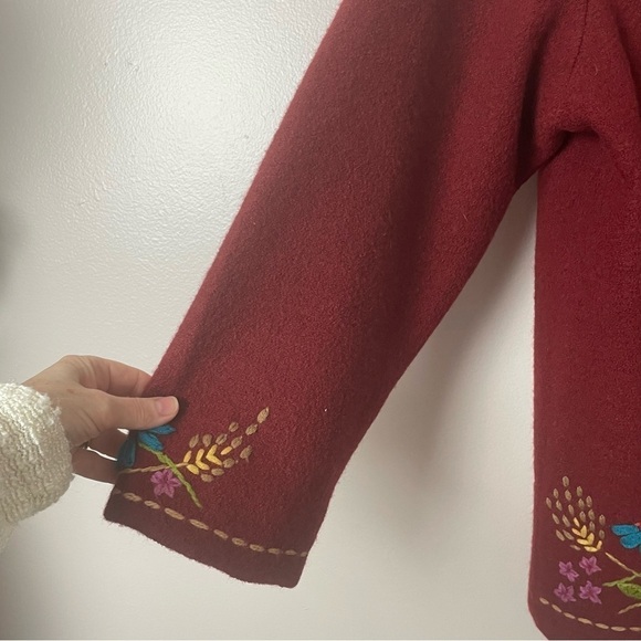 Cedar Canyon Vintage Embroidered Wool Jacket – Burgundy, XL - Picture 3 of 11